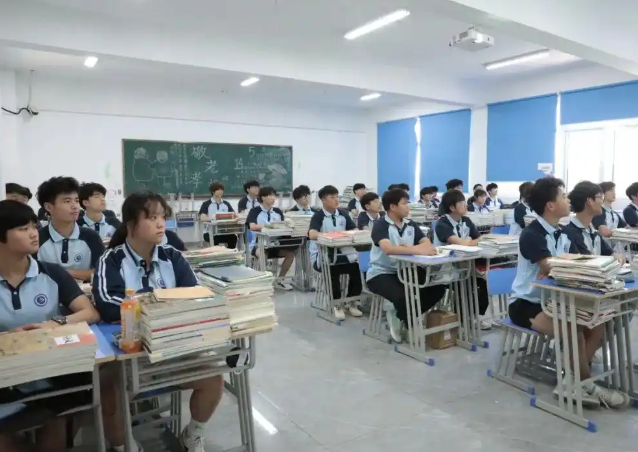 贯穿选用中职三年学习衔接本科阶段培育的贯穿式育人形式发动